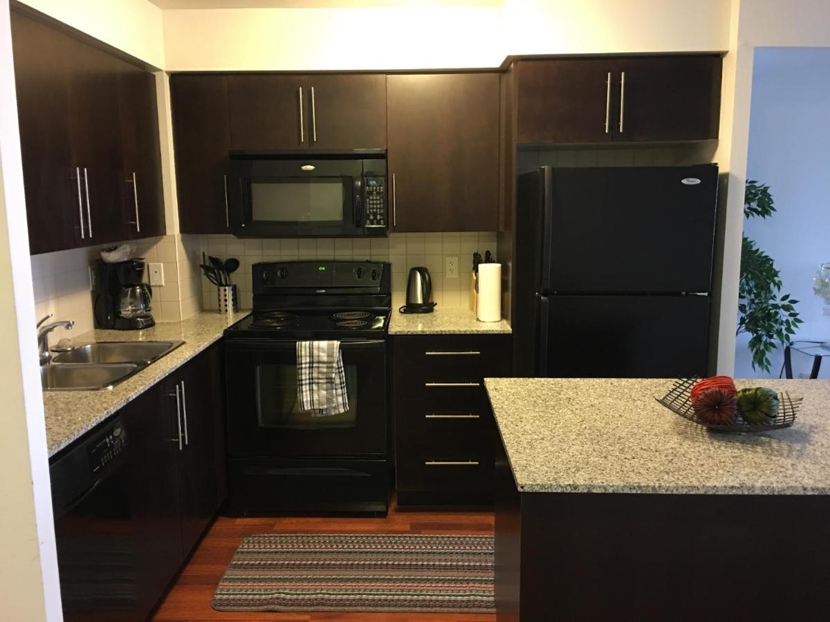 Maplewood Suites - Square One Mississauga Zewnętrze zdjęcie