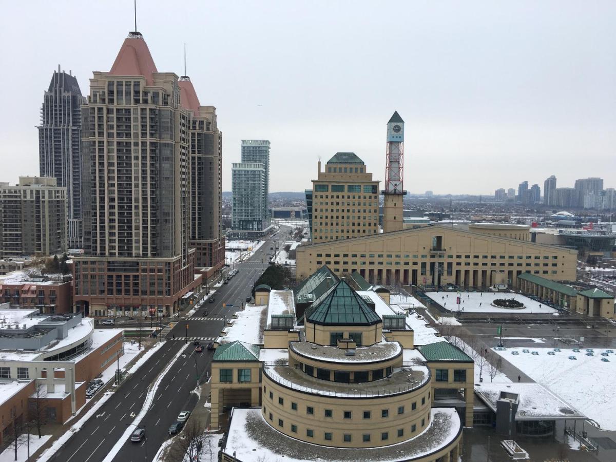 Maplewood Suites - Square One Mississauga Zewnętrze zdjęcie