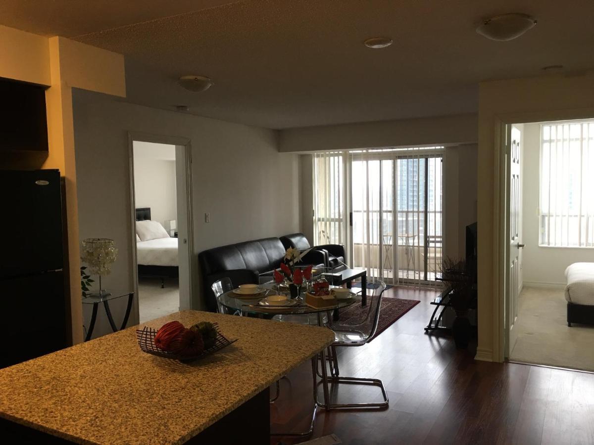 Maplewood Suites - Square One Mississauga Zewnętrze zdjęcie