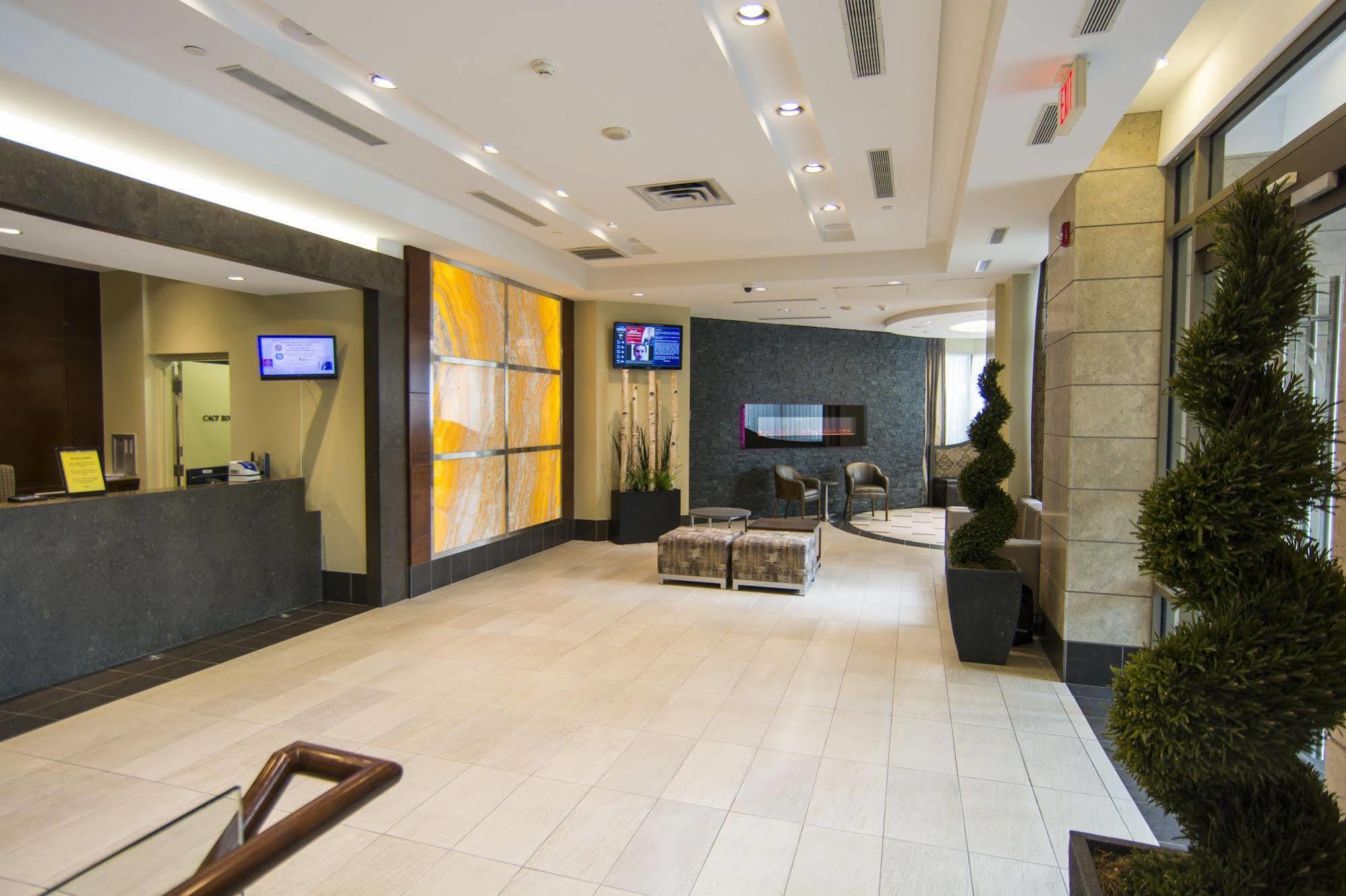 Maplewood Suites - Square One Mississauga Zewnętrze zdjęcie
