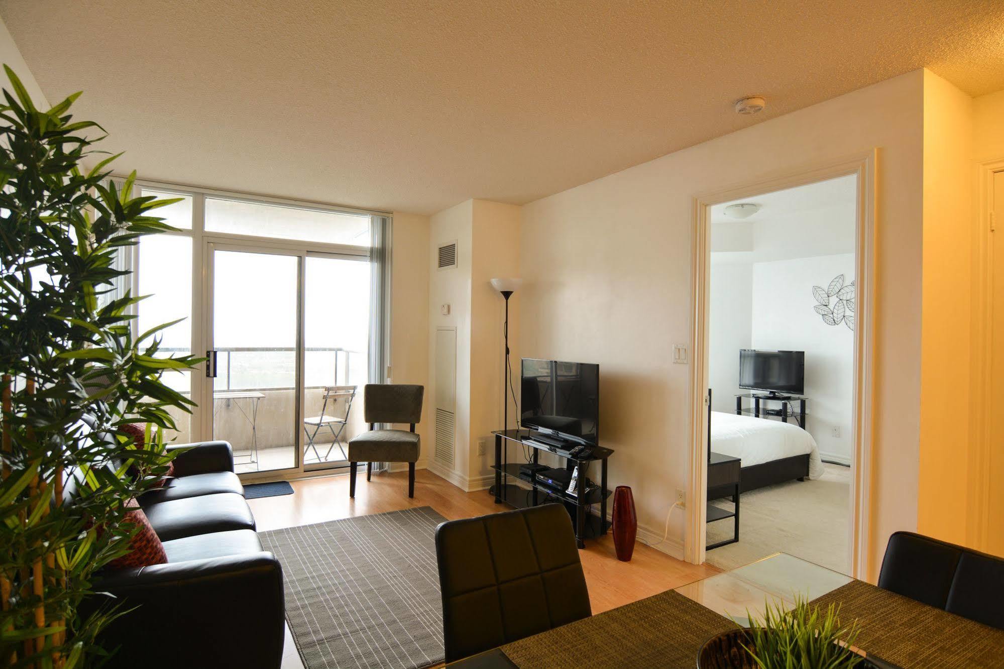 Maplewood Suites - Square One Mississauga Zewnętrze zdjęcie