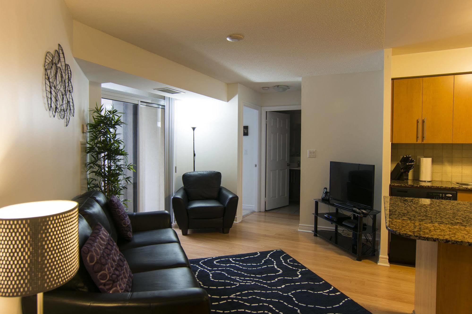 Maplewood Suites - Square One Mississauga Zewnętrze zdjęcie