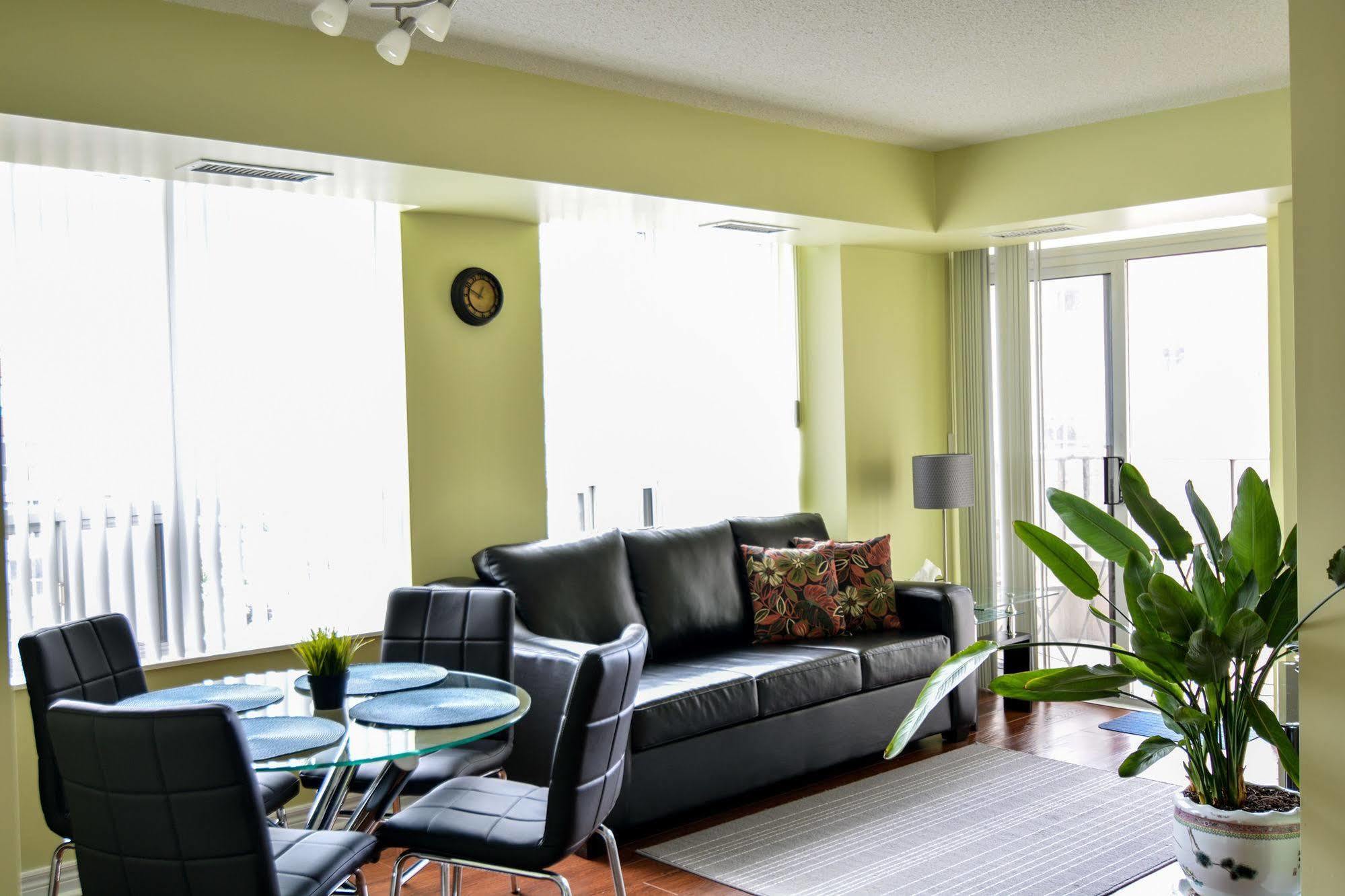 Maplewood Suites - Square One Mississauga Zewnętrze zdjęcie